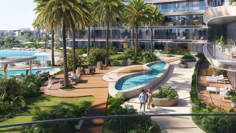 A Coastal Escape Amidst the Urban Hustle